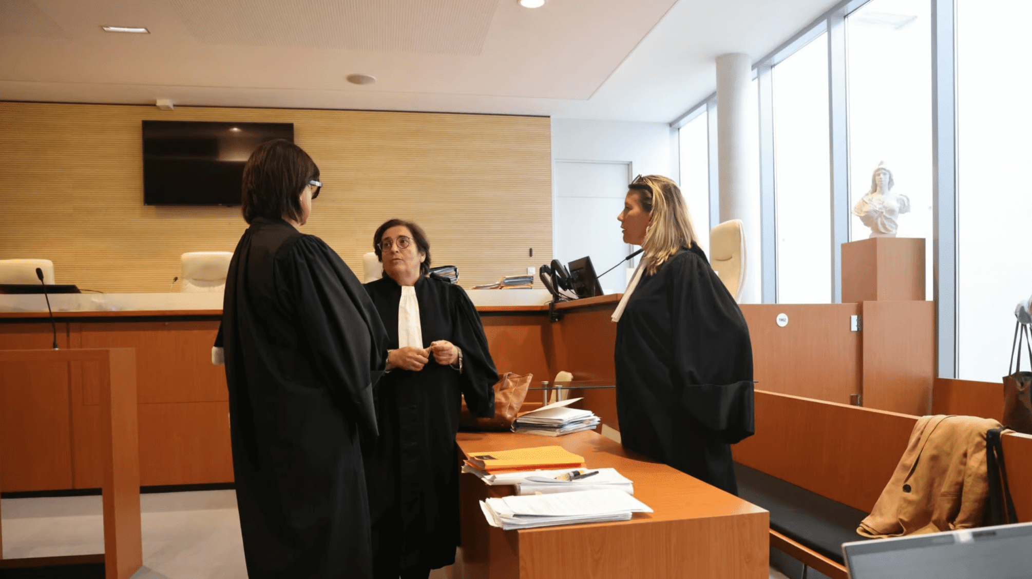 Affaire en cours – Sous l’emprise de drogues et sans permis, il avait perdu le contrôle de son véhicule et causé la mort de son passager. - Avocats Coubris & Associés